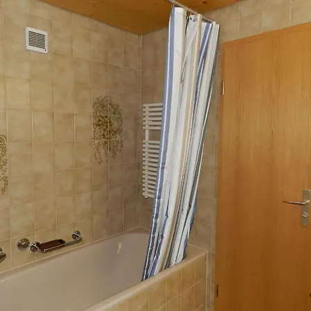 Hornflue Apartment *